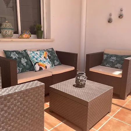 Apartment Precioso Con Patio Malaga