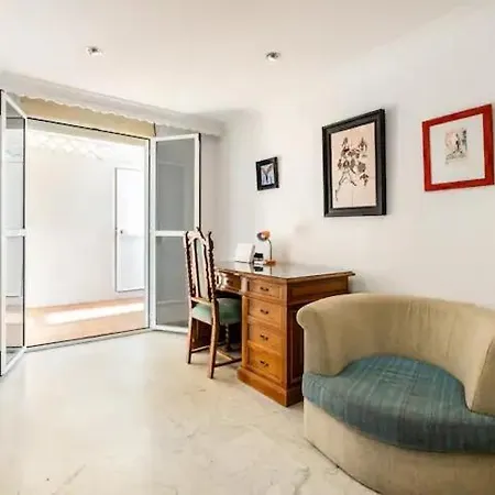 Precioso Con Patio Apartment Malaga